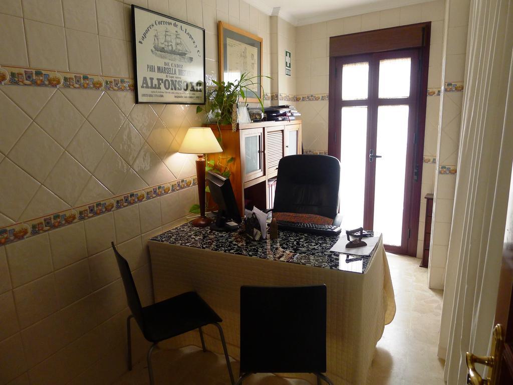 Hostel Conil 科尼尔-德拉弗龙特拉 外观 照片